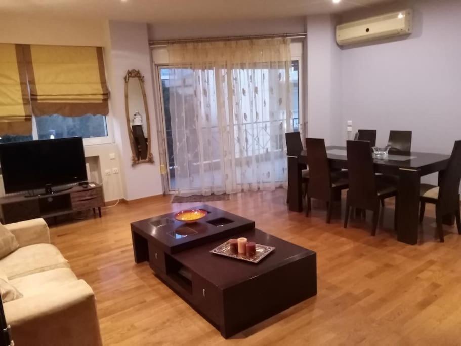 Τεσσαρι Στον Ναυτικο Ομιλο Χiου Apartment Chios Town Exterior photo